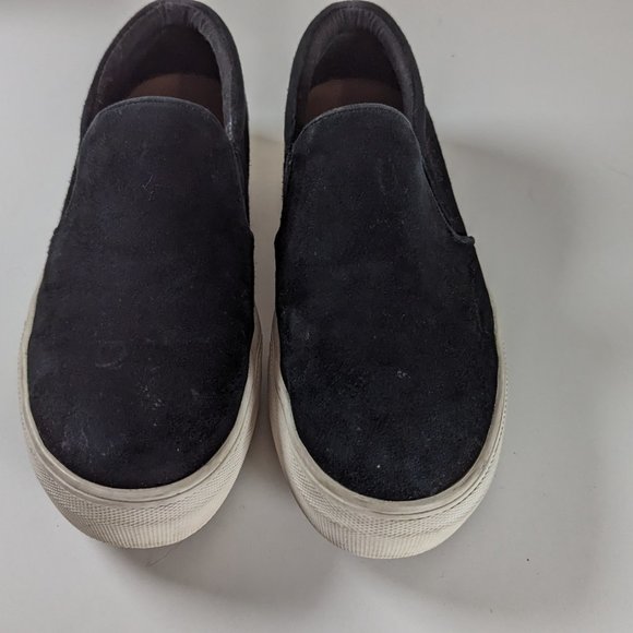 Steve Madden Gills Platform Slip On Sneakers Size 8 M Black Suede 1.25" Platform - Picture 2 of 7